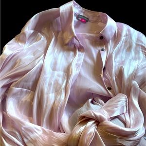 Vince camuto size 1x women’s lilac long sleeve blouse NWT ties at the waist 🌸🌸